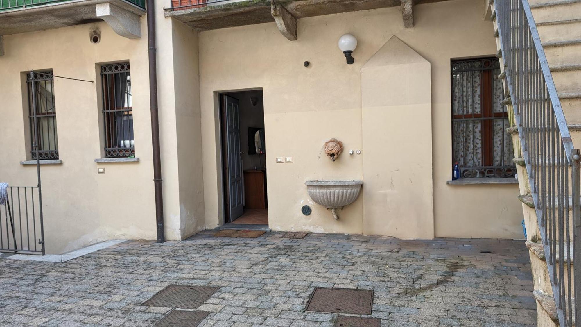 Il Castello Delle Dame - Il Maschio Apartment Vigevano Luaran gambar
