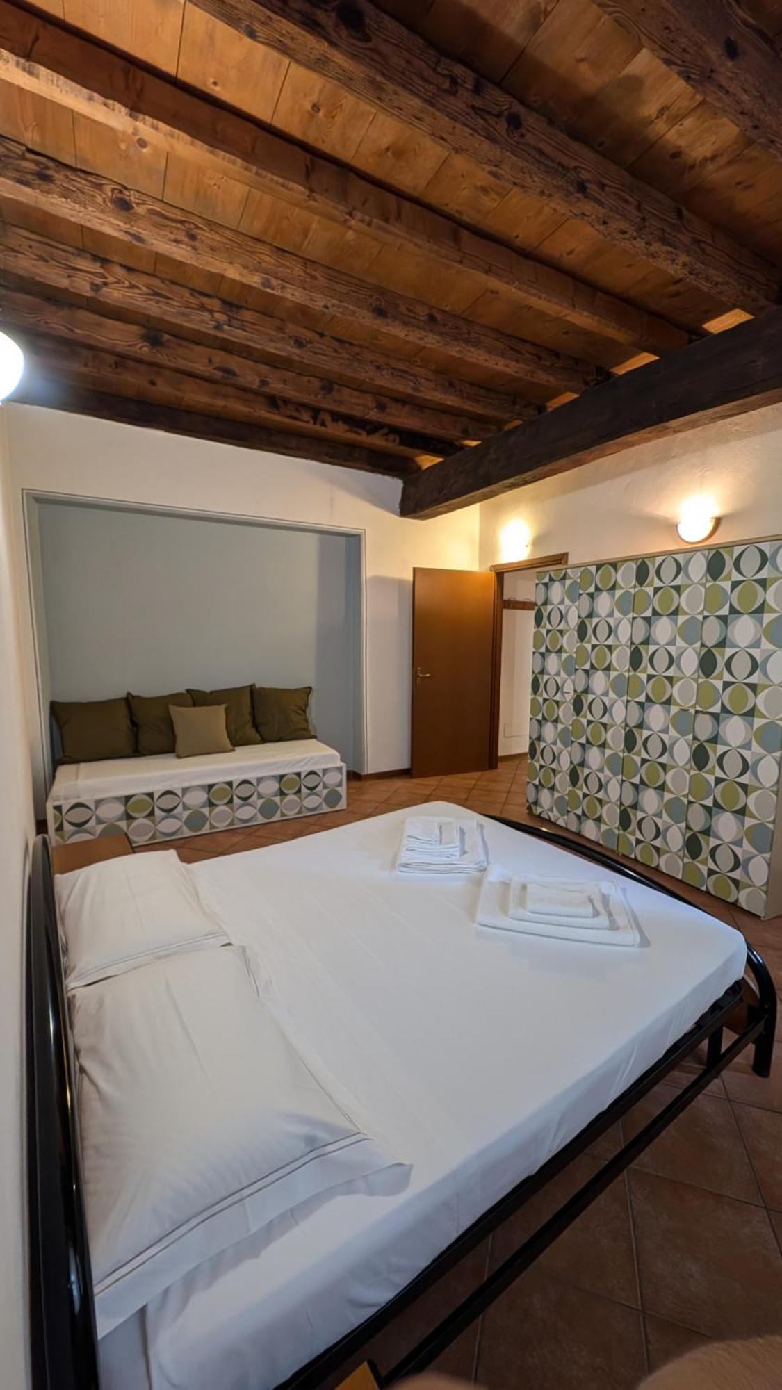 Il Castello Delle Dame - Il Maschio Apartment Vigevano Luaran gambar